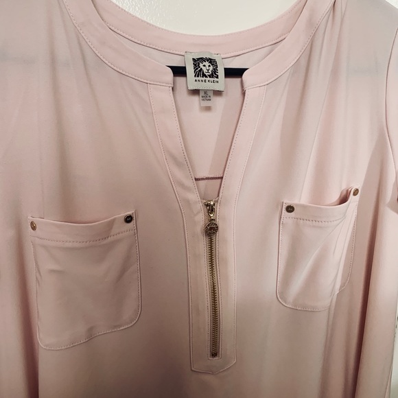 Pink half-zipper blouse - Picture 2 of 4